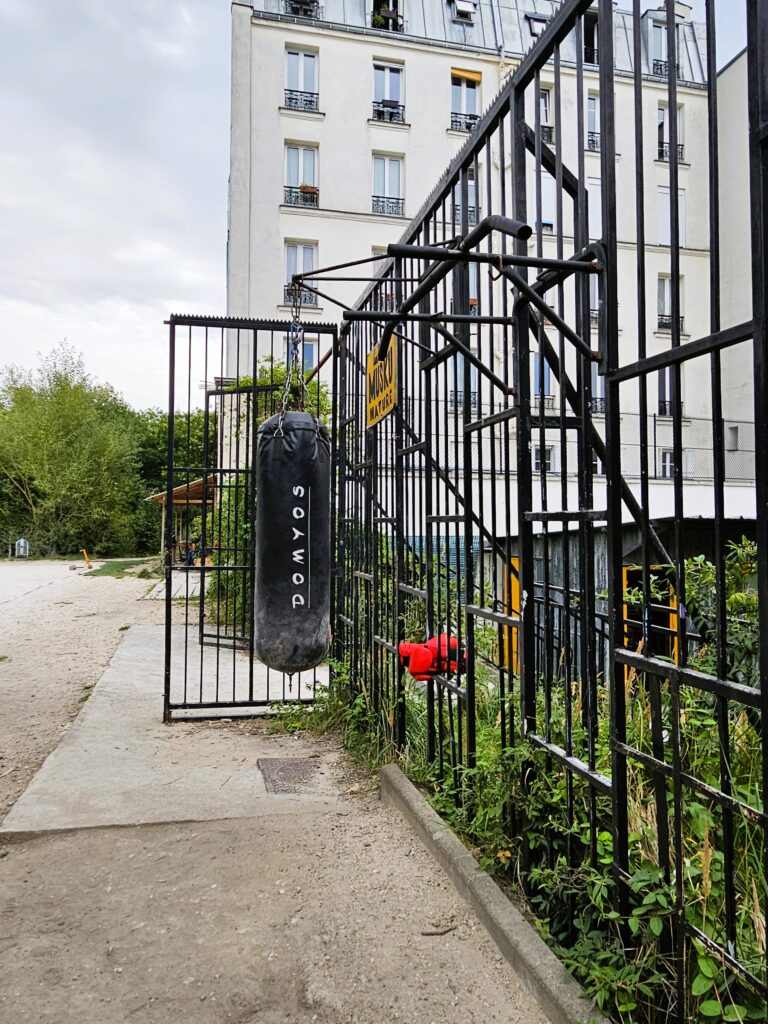 Eingang_TEP Ménilmontant: Ein Stück wilde Natur mitten in Paris