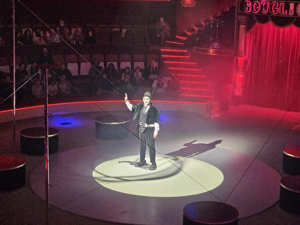 Paris_11. Arrondissement_Cirque d’Hiver Bouglione – ein Zirkuserlebnis wie anno dazumal