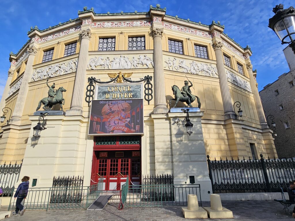 Paris_11. Arrondissement_Cirque d’Hiver Bouglione – ein Zirkuserlebnis wie anno dazumal